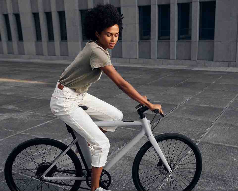 Do electric bikes work without pedaling?