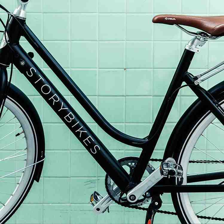 How many hours does an electric bike battery last?